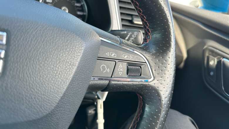SEAT Leon 2.0 TDI FR 5dr [Technology Pack] Diesel Hatchback
